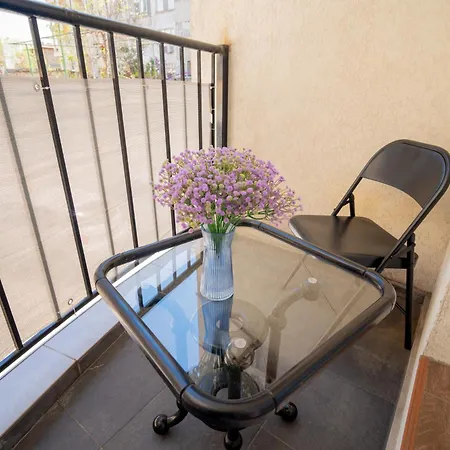 Spacious 2bd - Walk To Center&free Parking By Flat Mаnager *