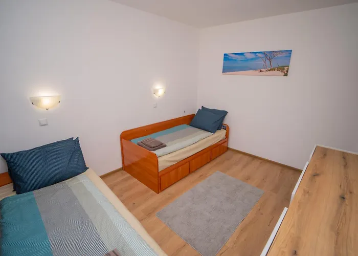 Spacious 2bd - Walk To Center And Free Parking By Flat Mаnager Apartamento