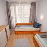 Spacious 2bd - Walk To Center And Free Parking By Flat Mаnager *