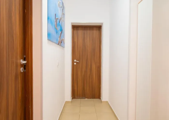 Spacious 2bd - Walk To Center And Free Parking By Flat Mаnager Apartmán Burgas City